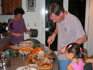 keith, jean and jasmine preparing thanksgiving