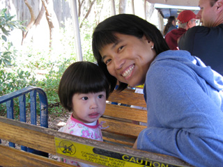 eleanor and agnes on the train