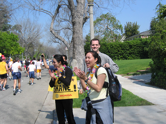 Cheering at mile 20