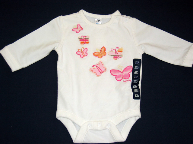 Long-sleeved Onesie with Butterflies